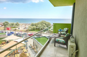 Amazing seafront 2BR Apartment ALEZZI SPA n Pools